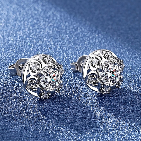 Sterling Silver 7 Crystal Stud Wreath/Floral Shape Stud Earrings - Picture 12 of 12